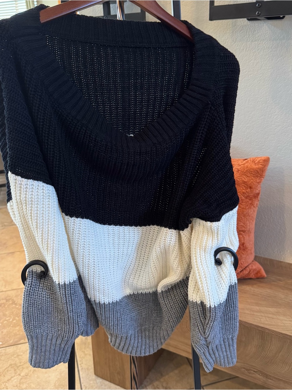 Colorblock V-Neck Sweater — Black, White & Gray